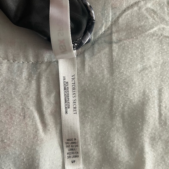 VSX Monochrome Patterned Sports Bra - Picture 9 of 11